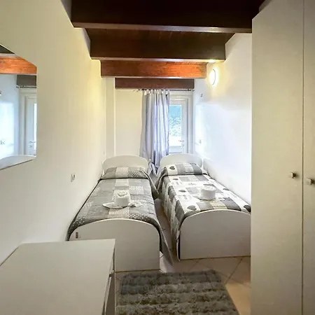 Gorgeous In * Lecce nei Marsi